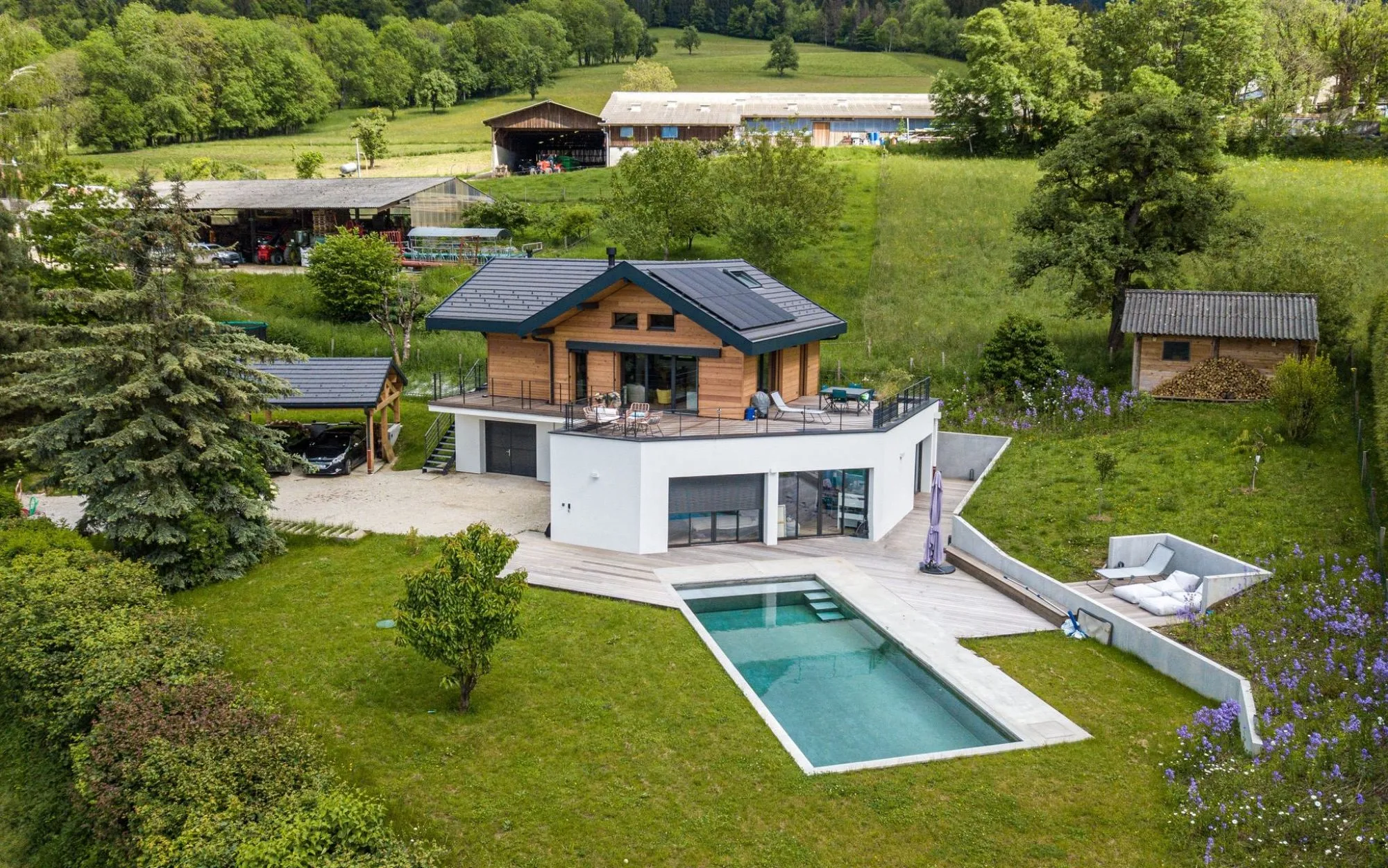 Rénovation lourde, vue 1 — Et l’eau coule
