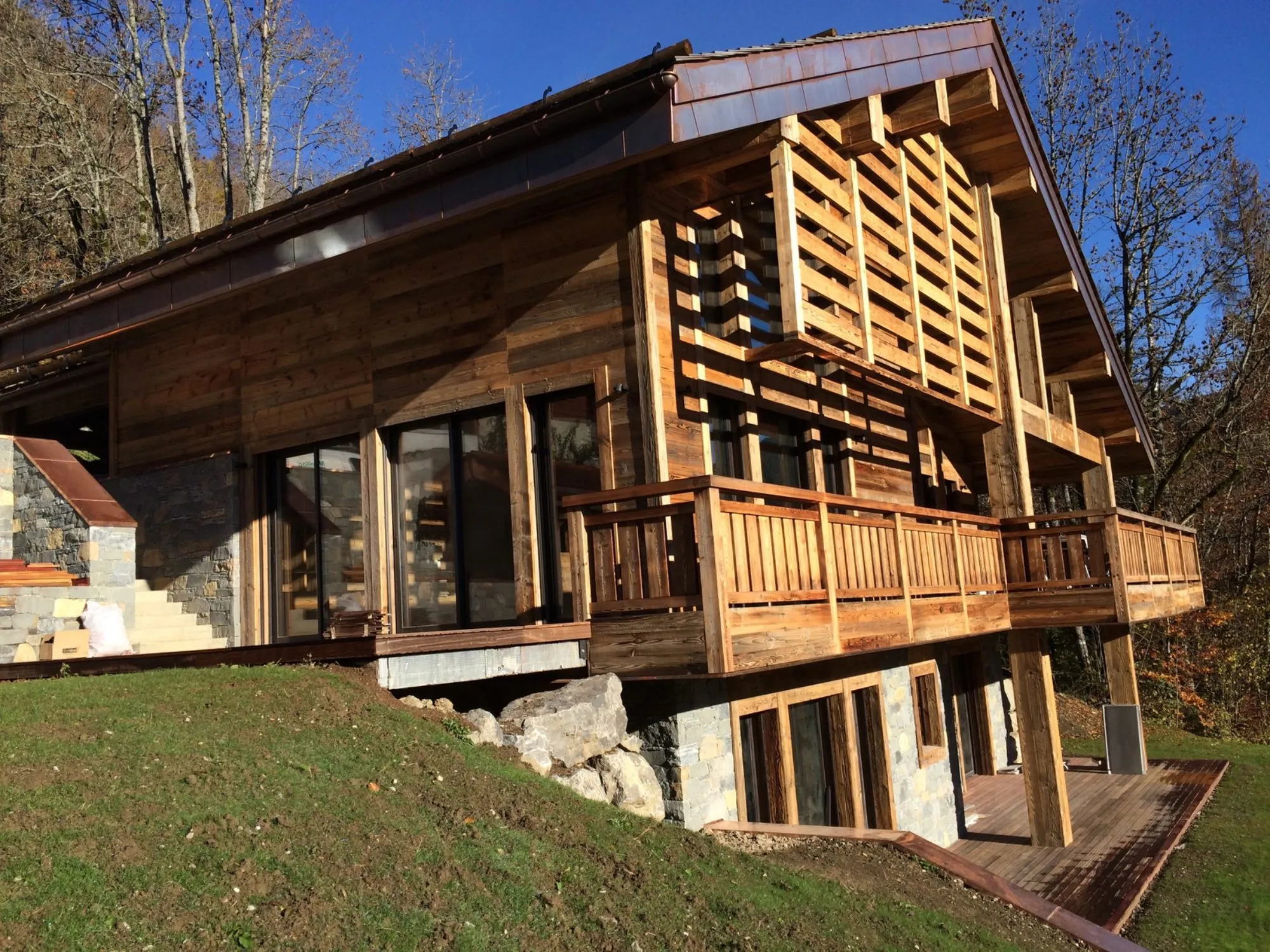 Chalet bois neuf, vue 2 — Là-haut sur la montagne