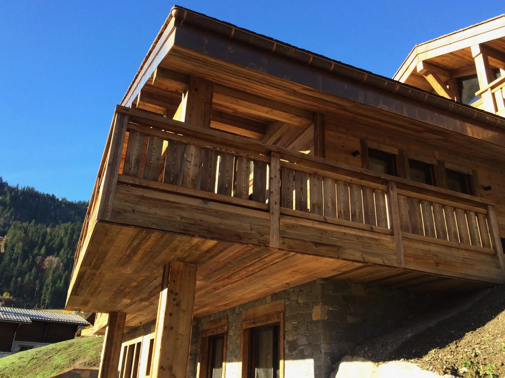 Chalet bois neuf, vue 7 — Là-haut sur la montagne