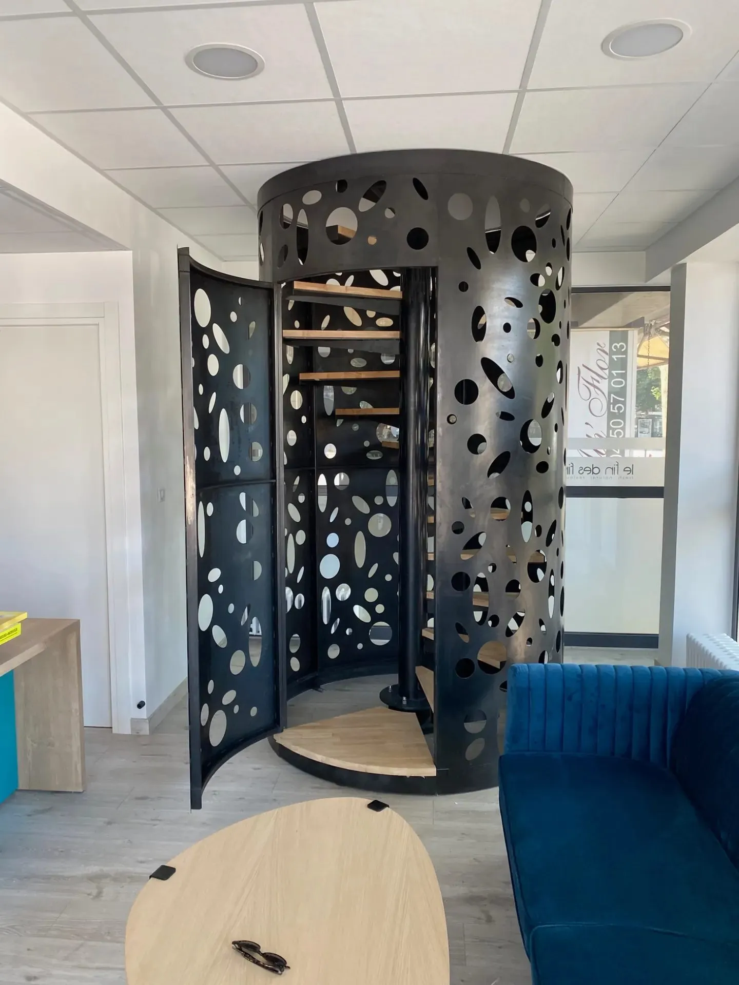 Escalier, vue 12 — Escaliers