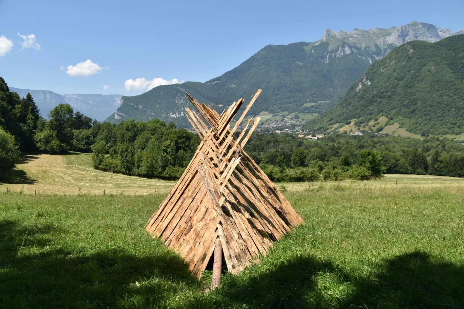 Construction primitive, vue 3 — Festival des cabannes 2018